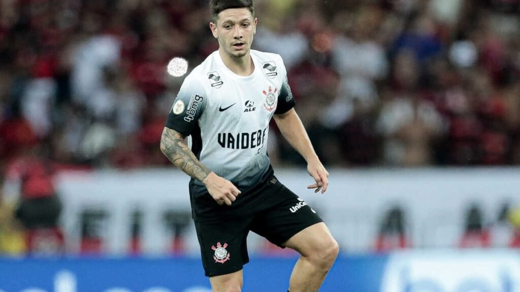 Corinthians renova contrato de meia e aumenta salário