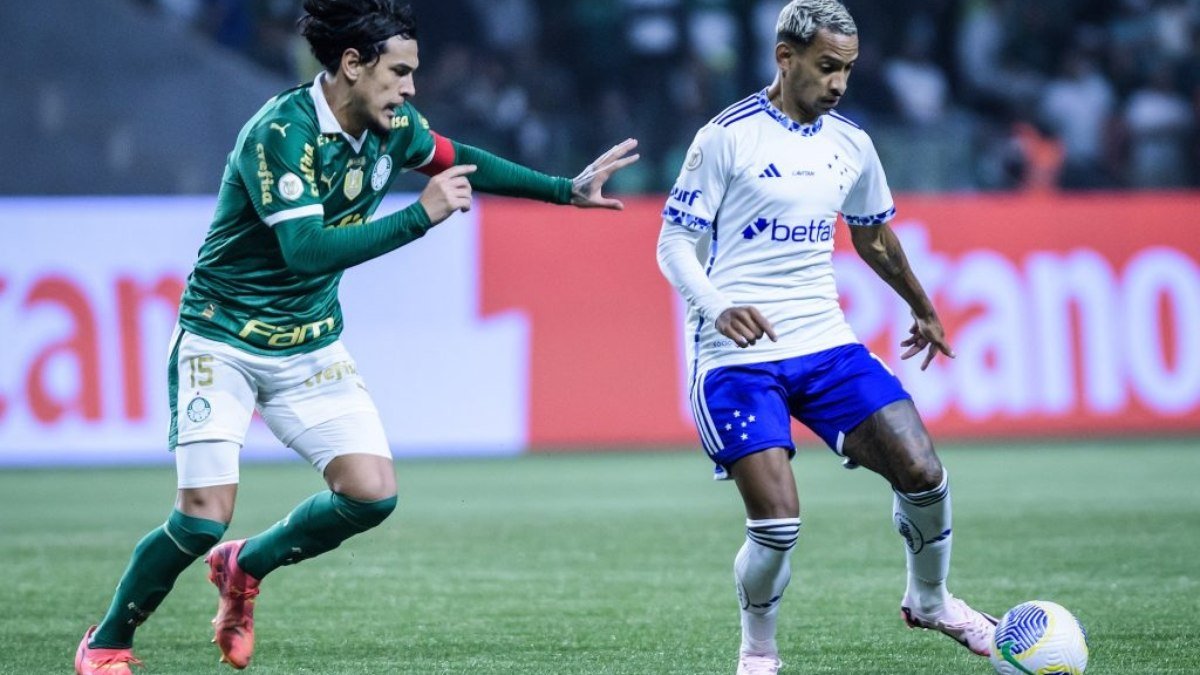Cruzeiro e Palmeiras fazem duelo importante pelo Brasileirão