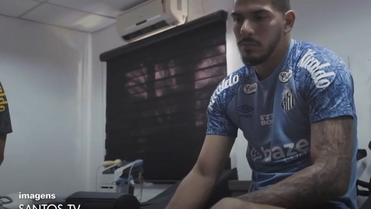 Goleiro do Santos é alvo de tentativa de assalto em condomínio de luxo