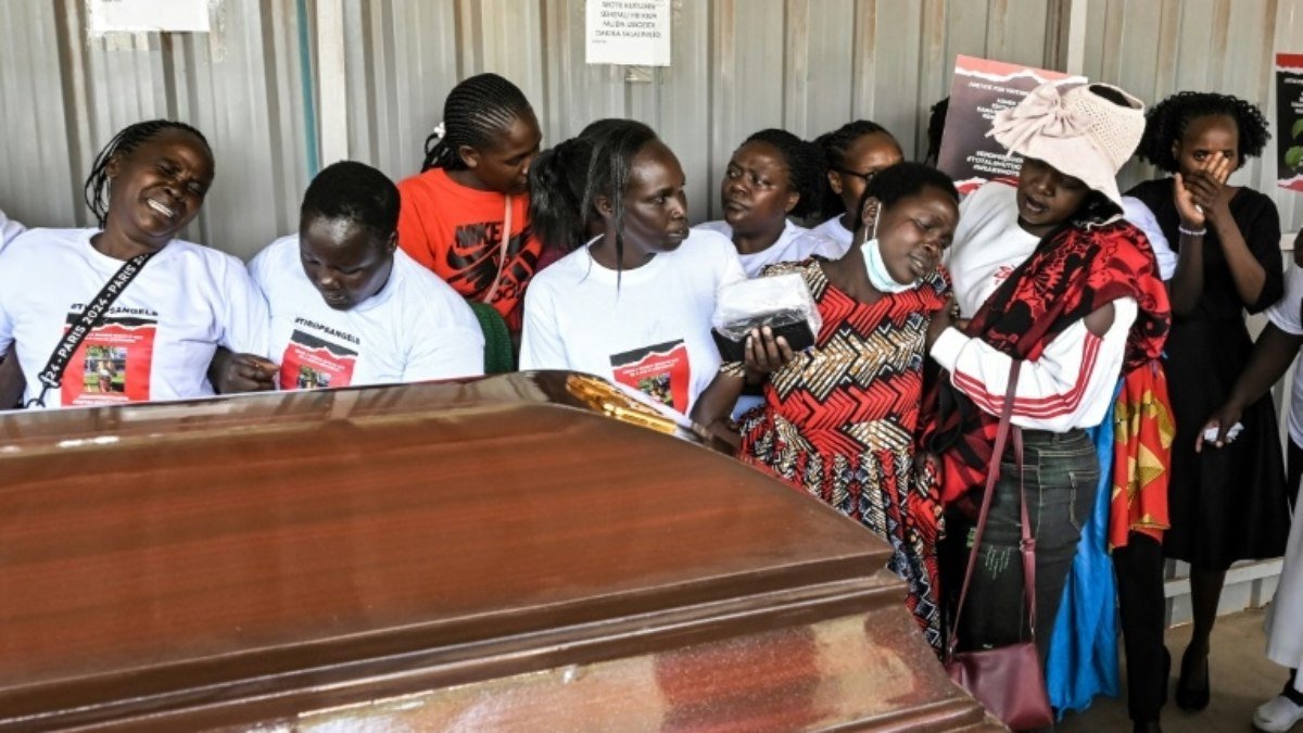 Homenagens à atleta Rebecca Cheptegei na véspera de seu funeral