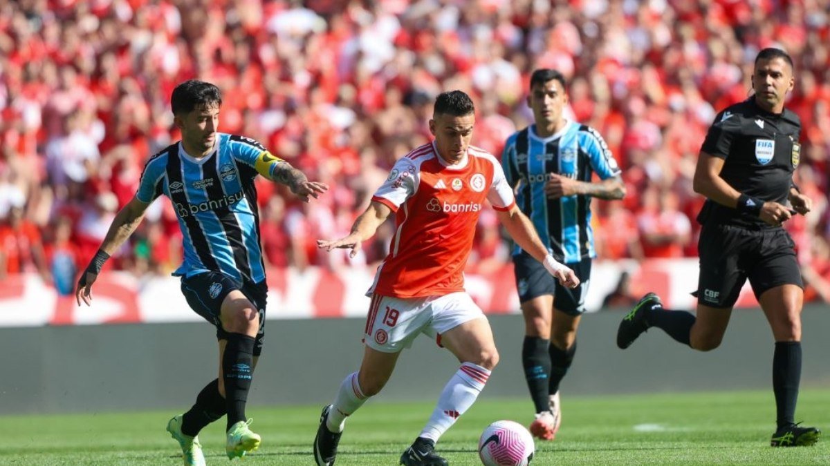 Internacional derrota Grêmio no Gre-Nal 443