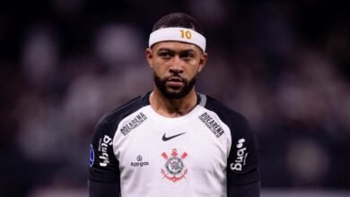 Emiliano Díaz revela pedido feito por Memphis no Corinthians