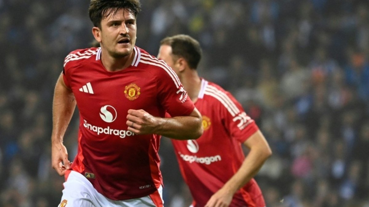 Com gol nos acréscimos, United arranca empate com Porto (3-3) na Liga Europa