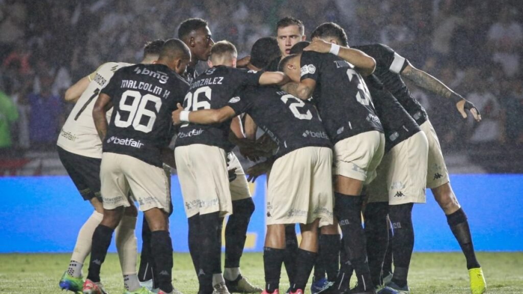 Vasco perde terceiro jogo seguido e torcida protesta; veja as notas