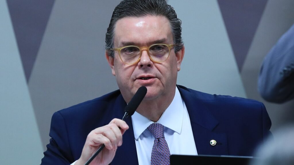 atendimento em agências dos Correios abre dia 30