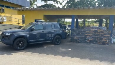 PRF apreende 1 tonelada de maconha em bolas de futebol em SP