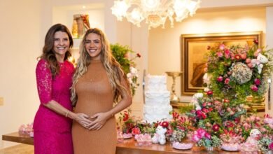 Beatriz Henriques Araújo celebra a doce espera de sua primeira neta