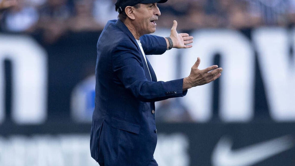 Ramón Díaz vibra com classificação, mas coloca Brasileirão como prioridade