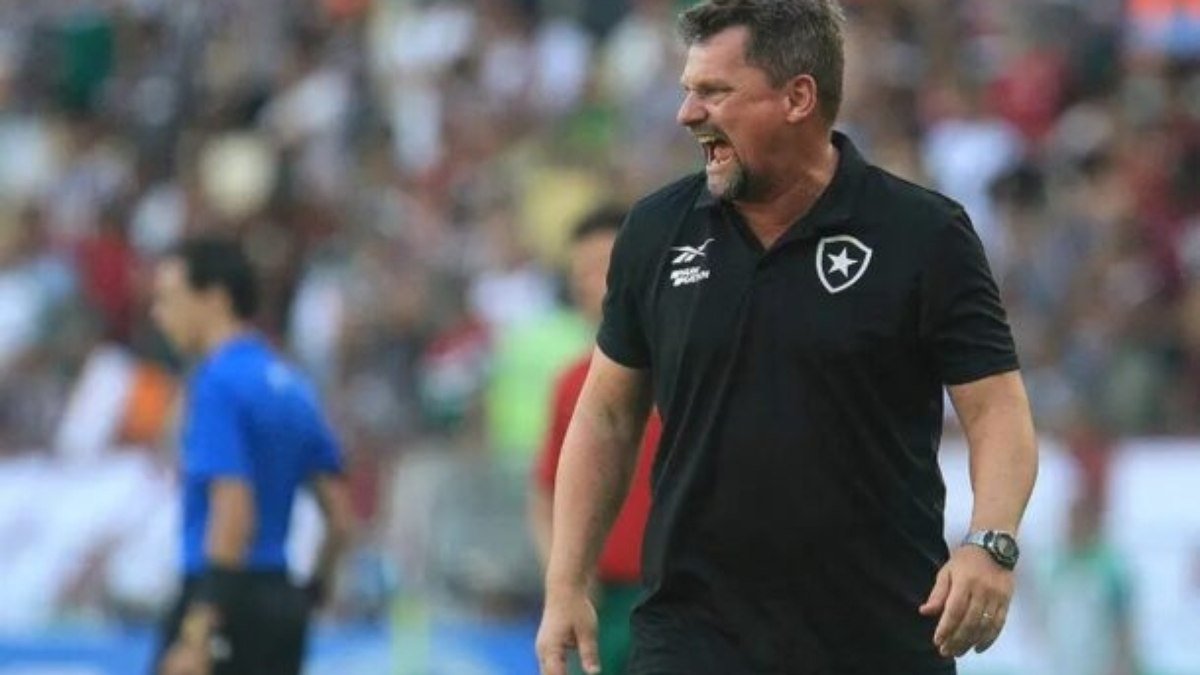 Juventude anuncia ex-interino do Botafogo para substituir Jair Ventura