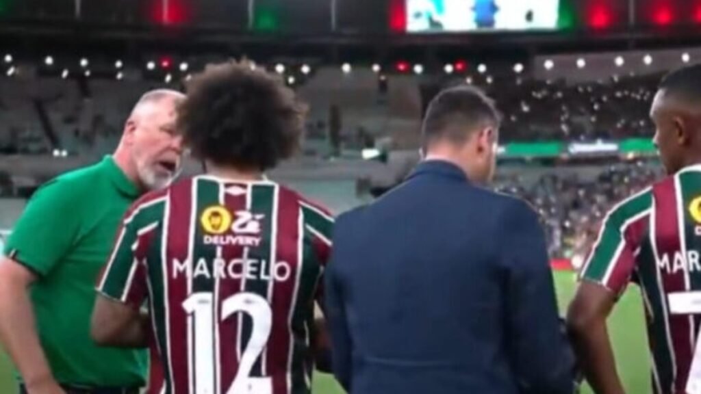 Marcelo disse a Mano Menezes para não encostar nele, revela portal