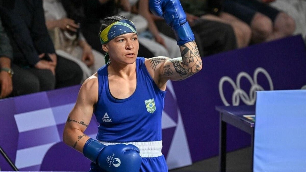 Bia Ferreira conquista o bronze no peso-leve do boxe feminino