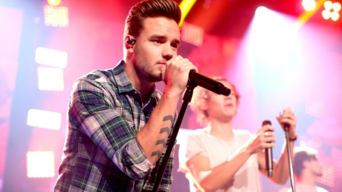 Cantor Liam Payne consumiu álcool, cocaína e antidepressivo antes de morrer