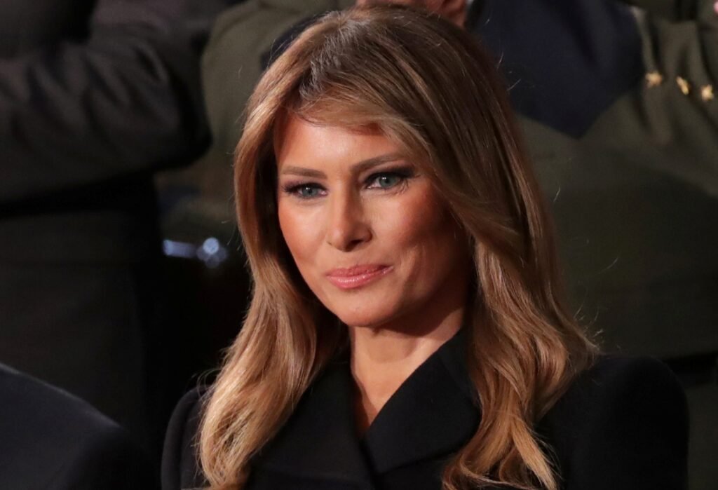 Editora exigiu R$ 1,3 milhão para entrevista da CNN com Melania Trump