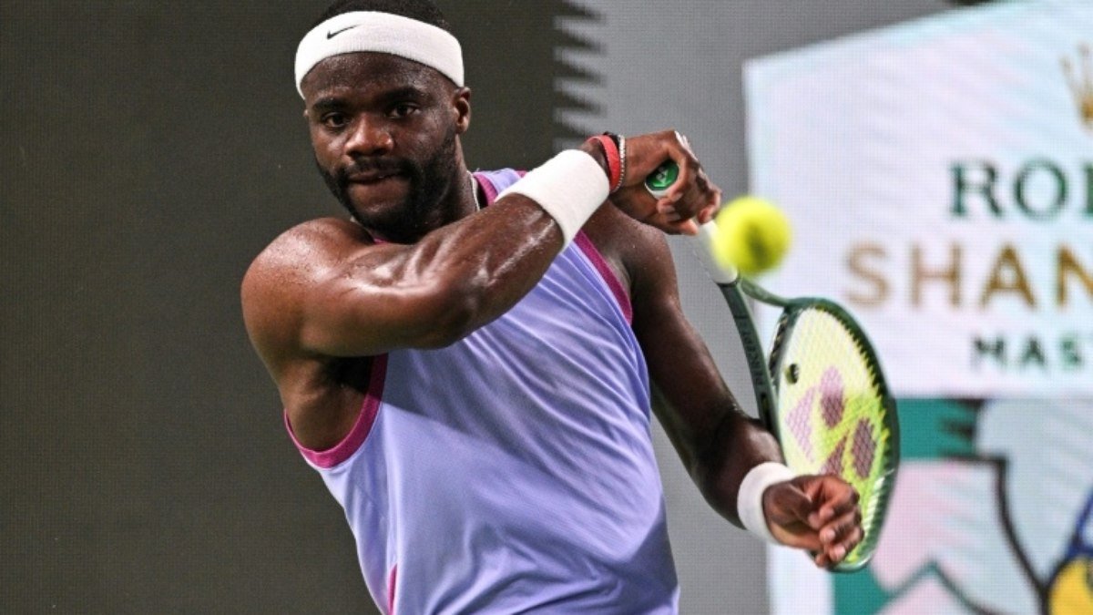 Tiafoe se desculpa após xingar árbitro no Masters 1000 de Xangai