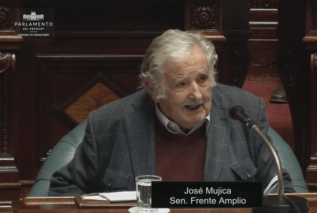 Mujica diz que falta informação sobre resultados eleitorais na Venezuela, segundo mídia