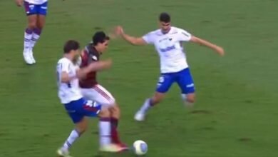 Jogadores do Fortaleza reclamam de pênalti marcado para o Flamengo; veja vídeo – Jogada