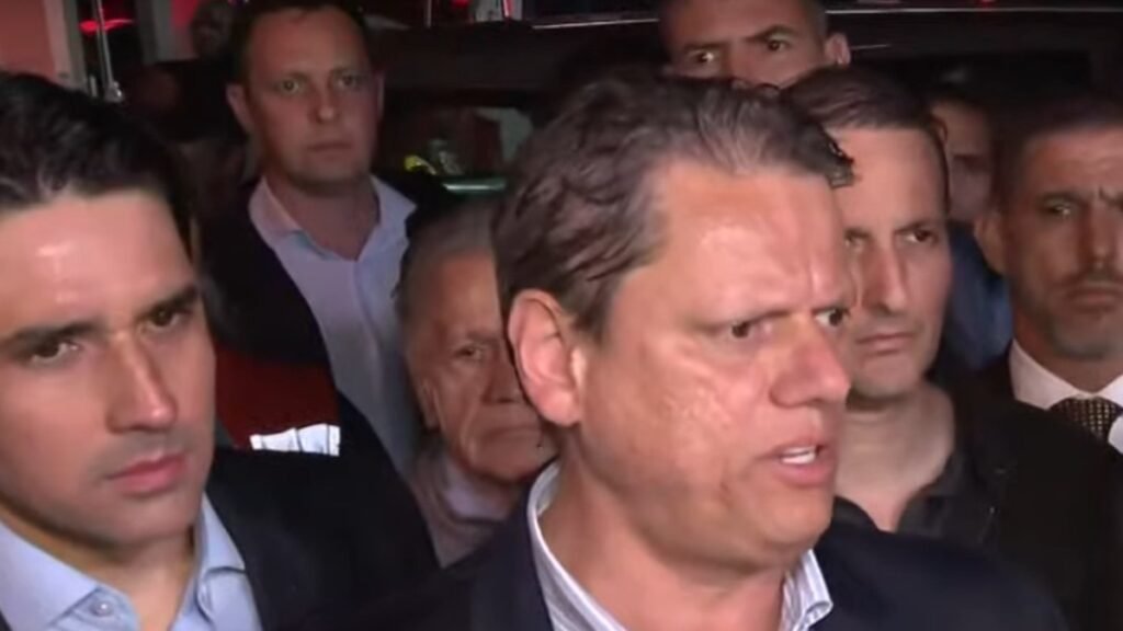 Após laudo falso, Tarcísio de Freitas defende prisão de Marçal