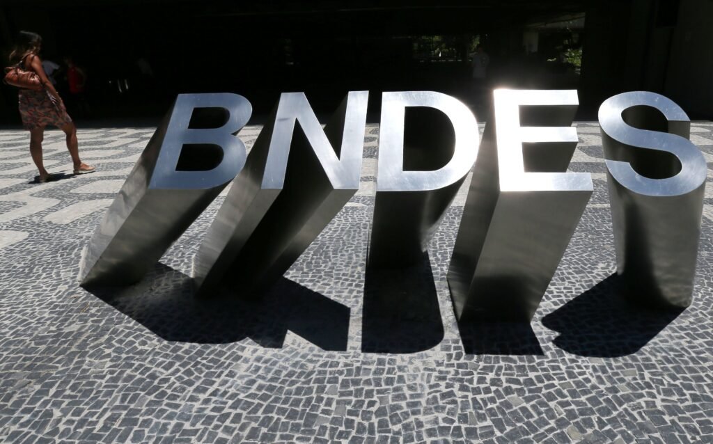 BNDES e banco dos EUA firmam parceria para ampliar investimentos no Brasil