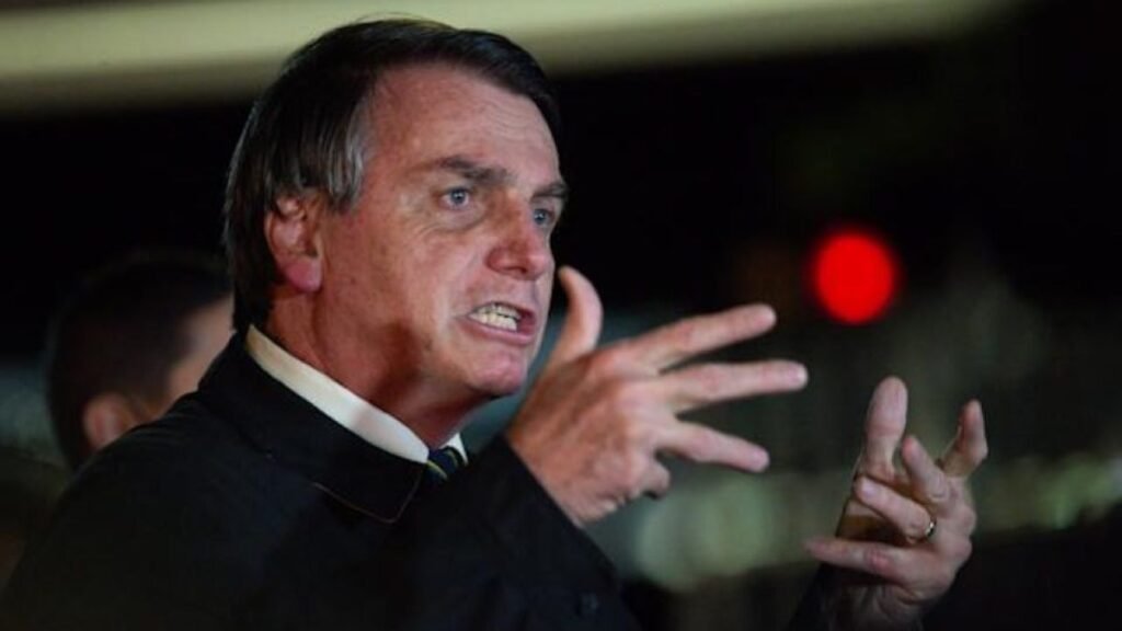 Defesa de Bolsonaro pede novo impedimento de Moraes em investigação sobre golpe