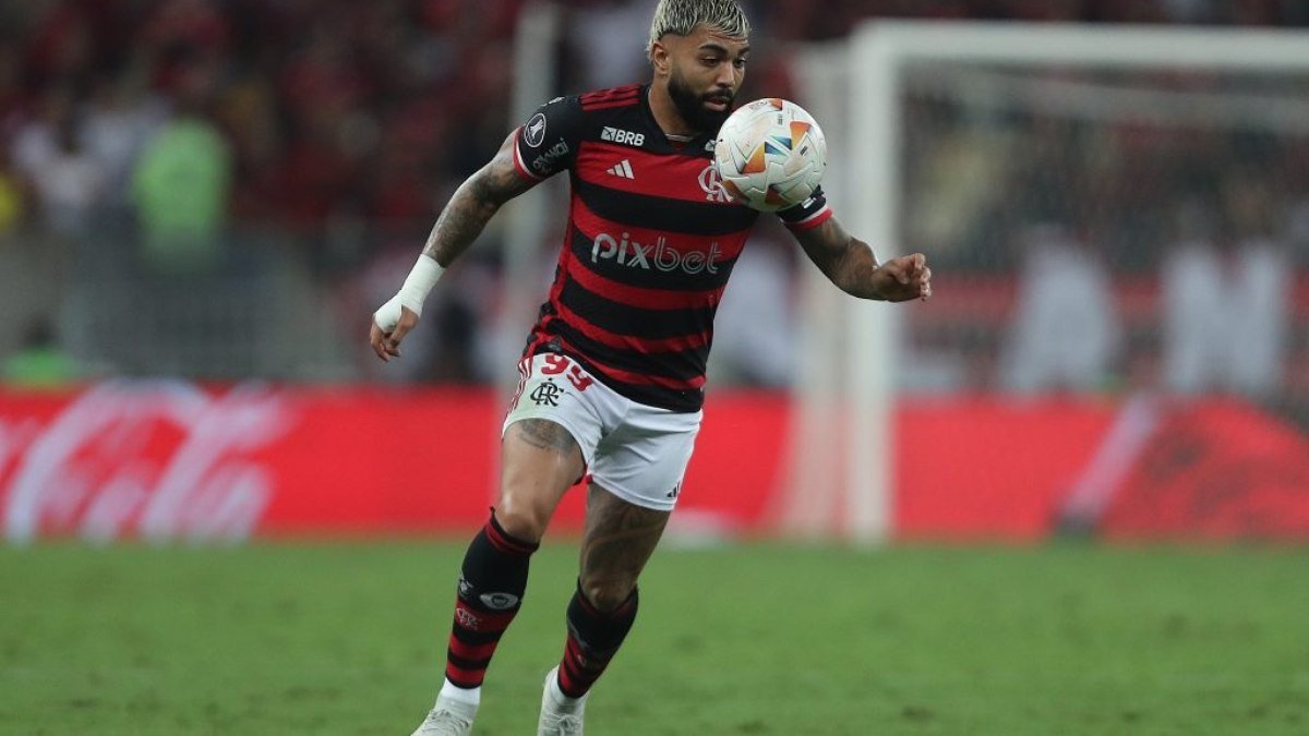 Flamengo visita o Fortaleza em confronto decisivo pelo Brasileirão