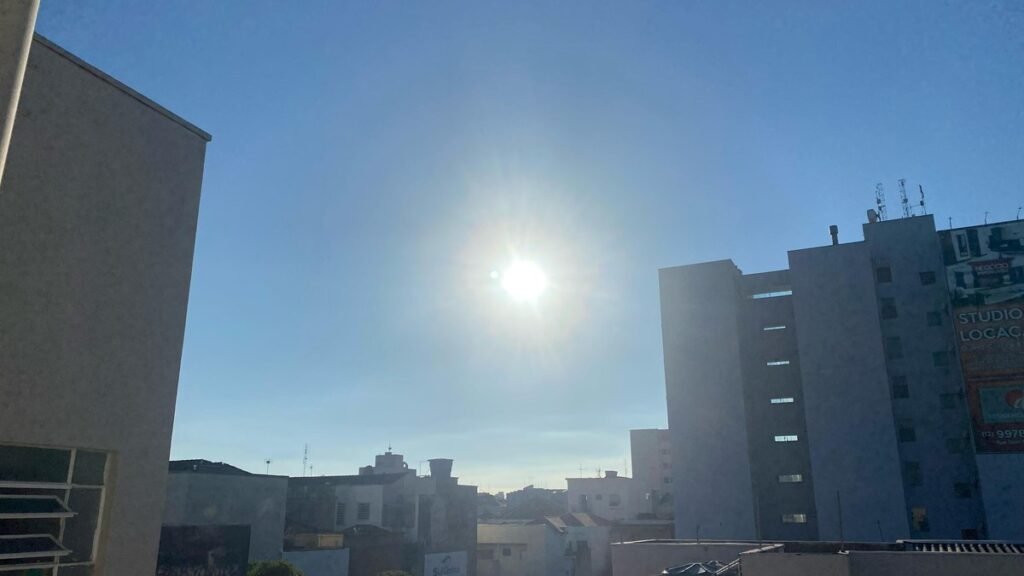 Calor retorna em SP na tarde deste sábado, diz Defesa Civil