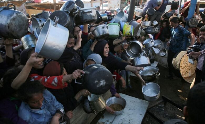 Israel diz que vai permitir entrada de comida em Gaza após nova ofensiva Israel diz que vai permitir entrada de comida em Gaza após nova ofensiva