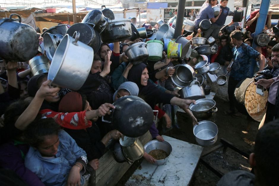 Israel diz que vai permitir entrada de comida em Gaza após nova ofensiva