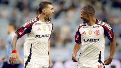 Dor de cabeça! Destaque do Flamengo sofre entorse no joelho