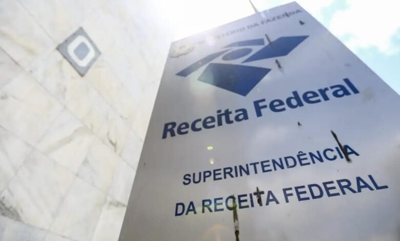 Prazo para declarar IR acaba neste mês; veja a multa por atraso Prazo para declarar IR acaba neste mês; veja a multa por atraso