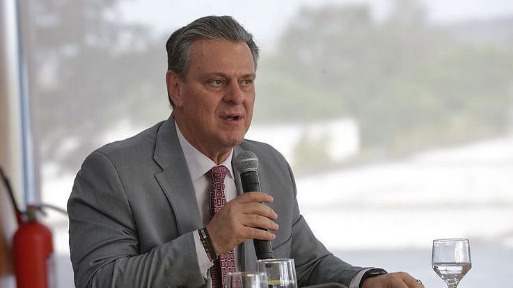 Fávaro prevê excesso de frango por 15 dias, mas aposta em estabilidade Fávaro prevê excesso de frango por 15 dias, mas aposta em estabilidade