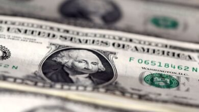 Dólar recua com políticas comercial e fiscal dos EUA em foco