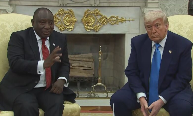 Donald Trump se encontra com o presidente sul-africano na Casa Branca Donald Trump se encontra com o presidente sul-africano na Casa Branca