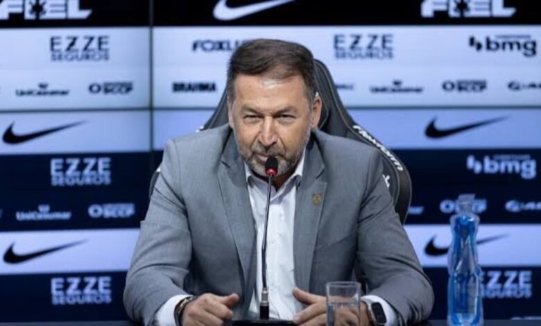 Augusto Melo é afastado da presidência do clube Augusto Melo é afastado da presidência do clube