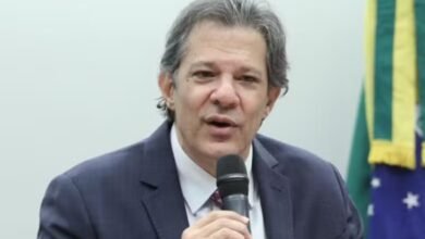 Governo sai do modo “defesa” e empareda Congresso em reunião