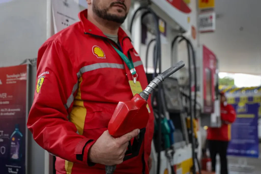 Queda no preço da gasolina ainda não chegou ao consumidor, dizem pesquisas | ac24horas