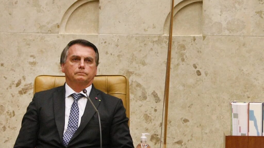 STF nega pedido de Bolsonaro para suspender ação do 8 de janeiro