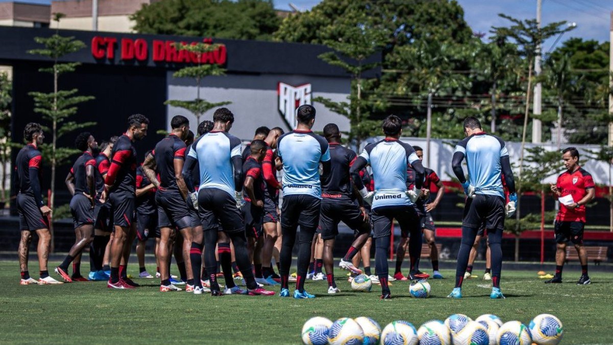Já rebaixado, Atlético-GO enfrenta o Vasco pela 36ª rodada