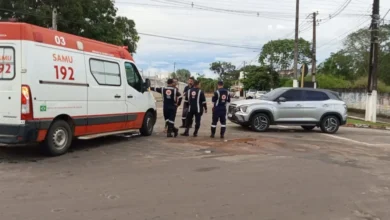 Homem foge de mototáxi após bater carro em viatura do Samu | ac24horas