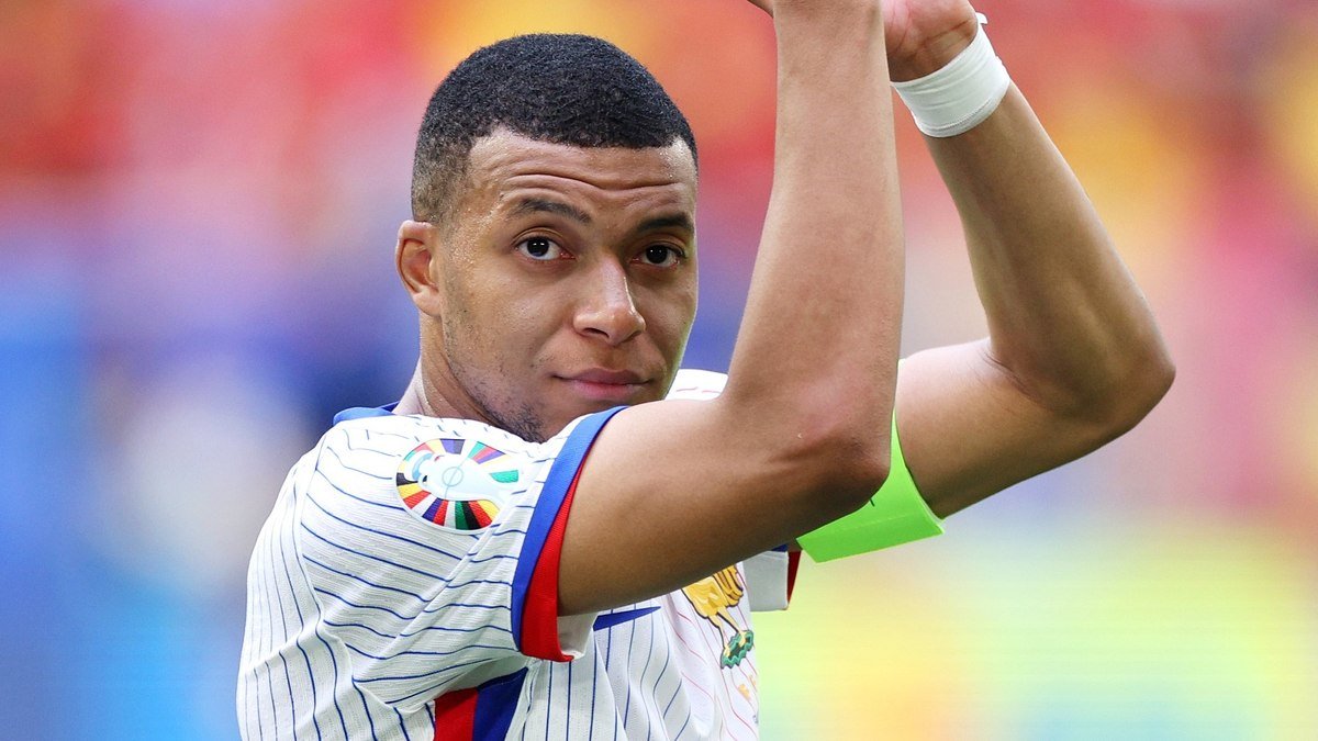 Mbappé tentou comprar o Monaco, mas esbarrou em altos valores