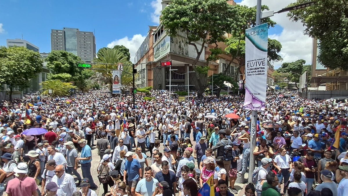 OEA convoca reunião para discutir crise política na Venezuela