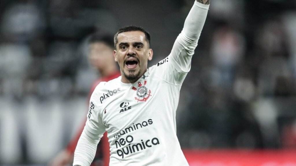 Com tabu favorável, Corinthians recebe o Athletico em confronto direto contra o rebaixamento no Brasileirão