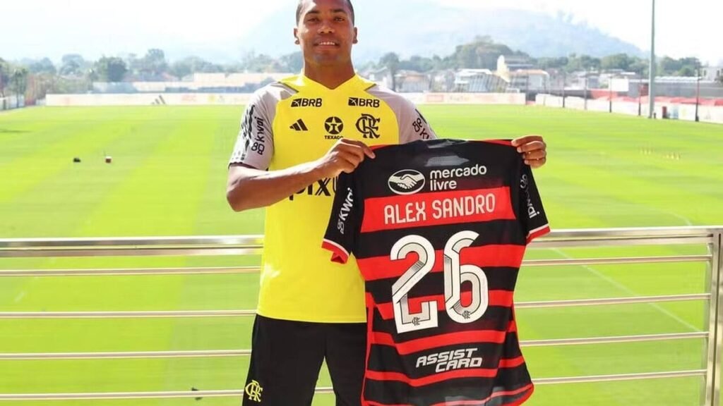 Flamengo encerra preparação e define escalação para clássico contra Vasco