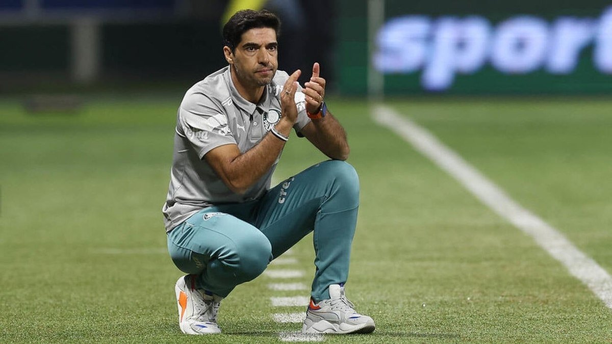 Abel Ferreira valoriza elenco do Palmeiras após eliminação