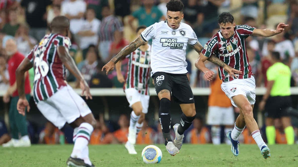 Botafogo alcança feito histórico com vitória no clássico contra o Fluminense