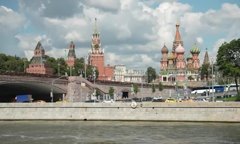 Cessar-fogo de Putin de 3 dias entra em vigor; Ucrânia alega violação Cessar-fogo de Putin de 3 dias entra em vigor; Ucrânia alega violação