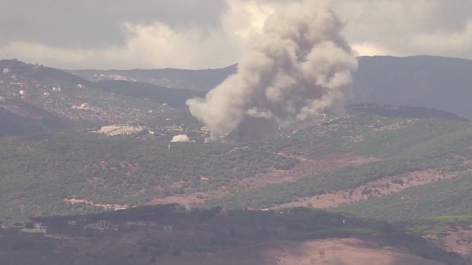 Israel diz que está “atacando extensivamente“ sul do Líbano para atingir o Hezbollah