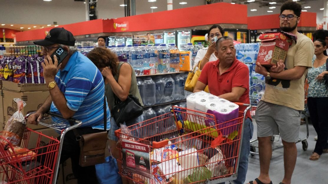 Análise: Crise inflacionária tem dado vantagem a opositores em eleições no mundo todo
