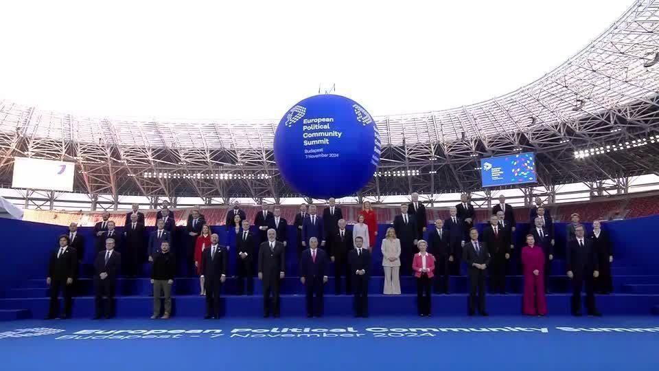 Líderes europeus pedem a Trump que evite guerras comerciais e mantenha apoio à Ucrânia