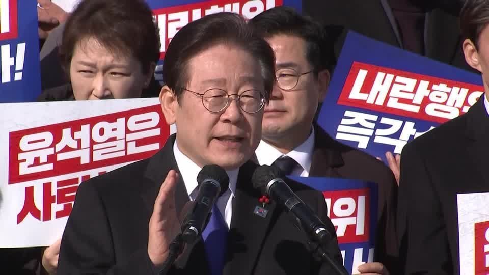 Coreia do Sul: Líder da oposição diz que presidente representa risco de conflito com Coreia do Norte