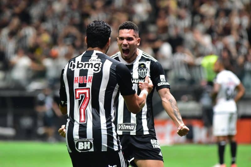 Paulinho revela sacrifício para ajudar o Atlético-MG